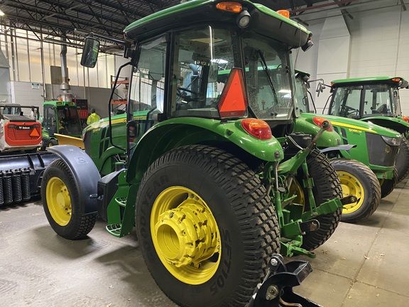 2016 John Deere 5085M - Photo4