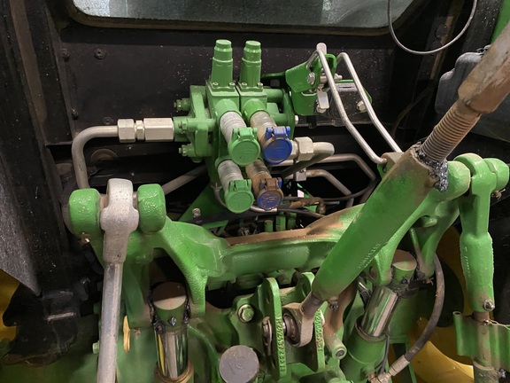 2016 John Deere 5085M - Photo6