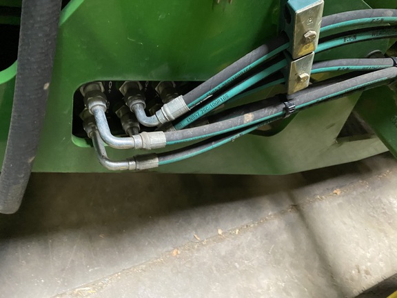 2016 John Deere 5085M - Photo8