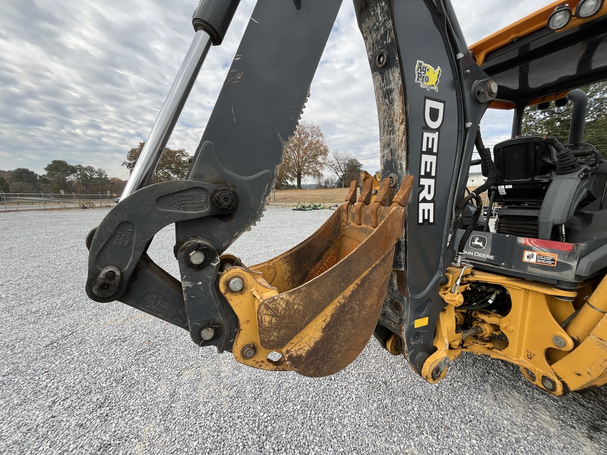 2021 John Deere 310SL HL Image 5