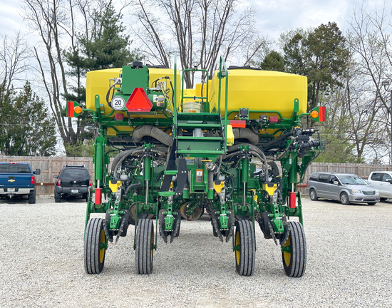 2024 John-Deere 1775NT