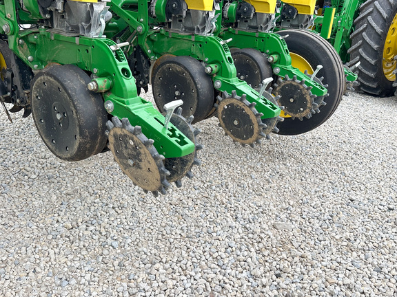 2024 John-Deere 1775NT