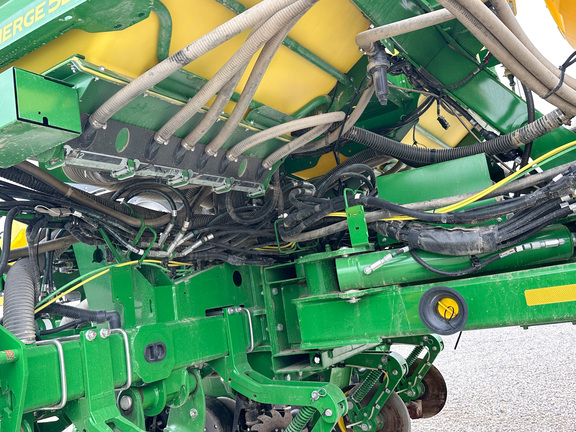 2024 John-Deere 1775NT