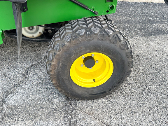 2024 John-Deere TX 4X2