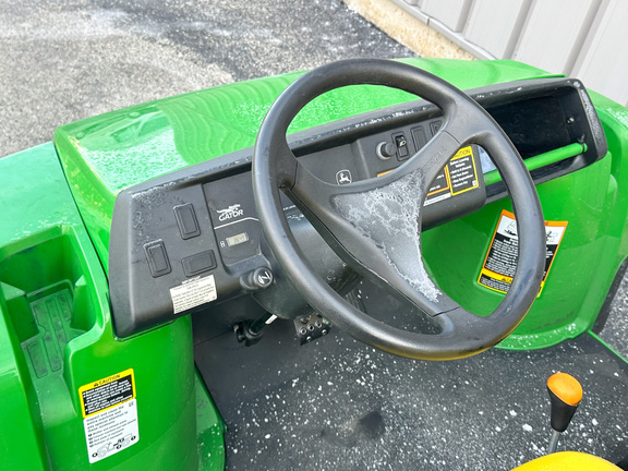 2024 John-Deere TX 4X2