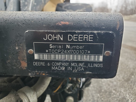 2005 John-Deere CP24