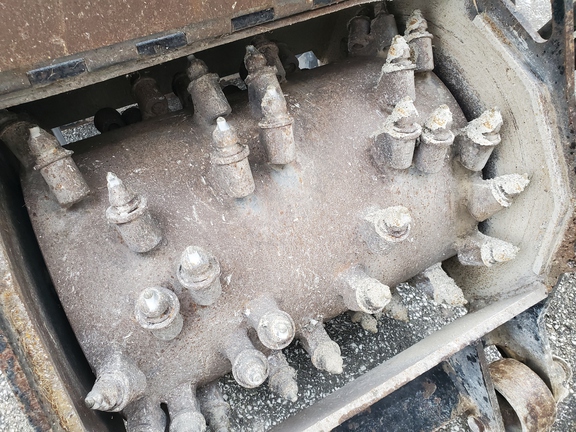 2005 John-Deere CP24