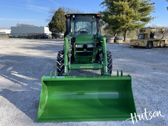 Photo of 2025 John Deere 5075E