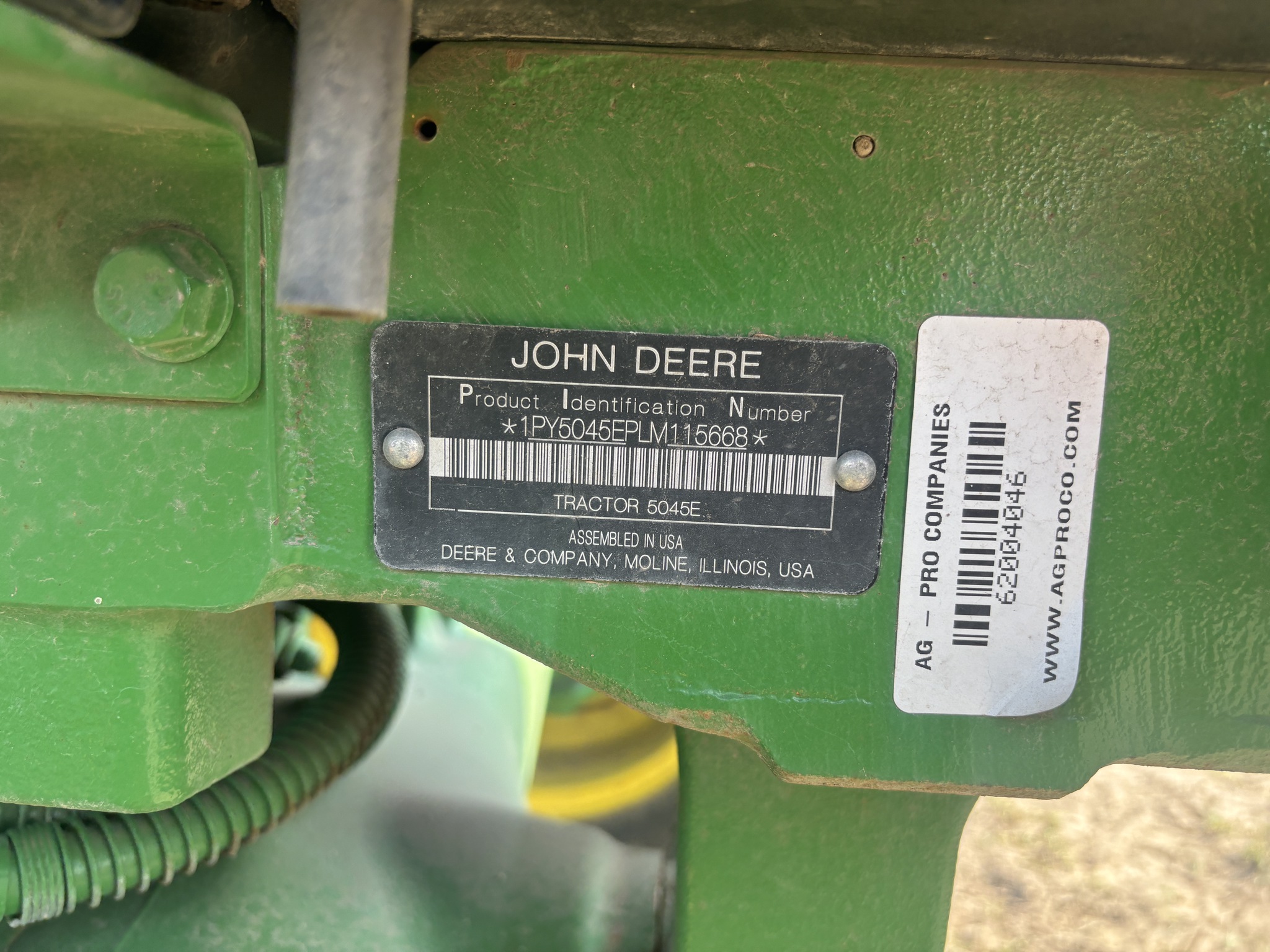 2021 John Deere 5045E Image 10