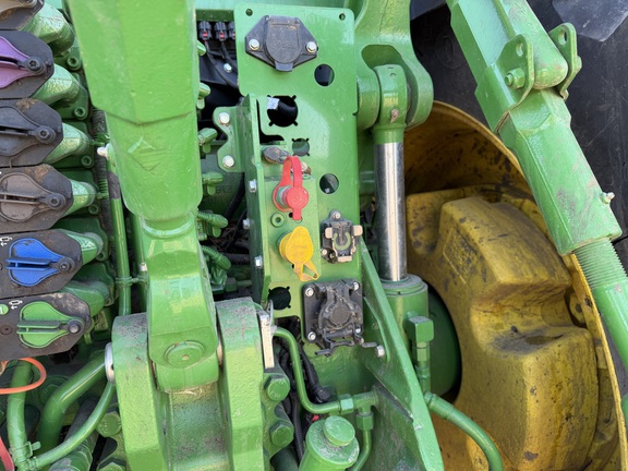2025 John Deere 8R 410 - Photo26