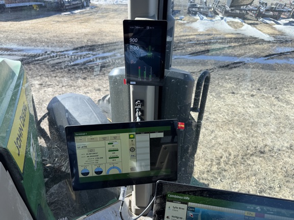 2025 John Deere 8R 410 - Photo33