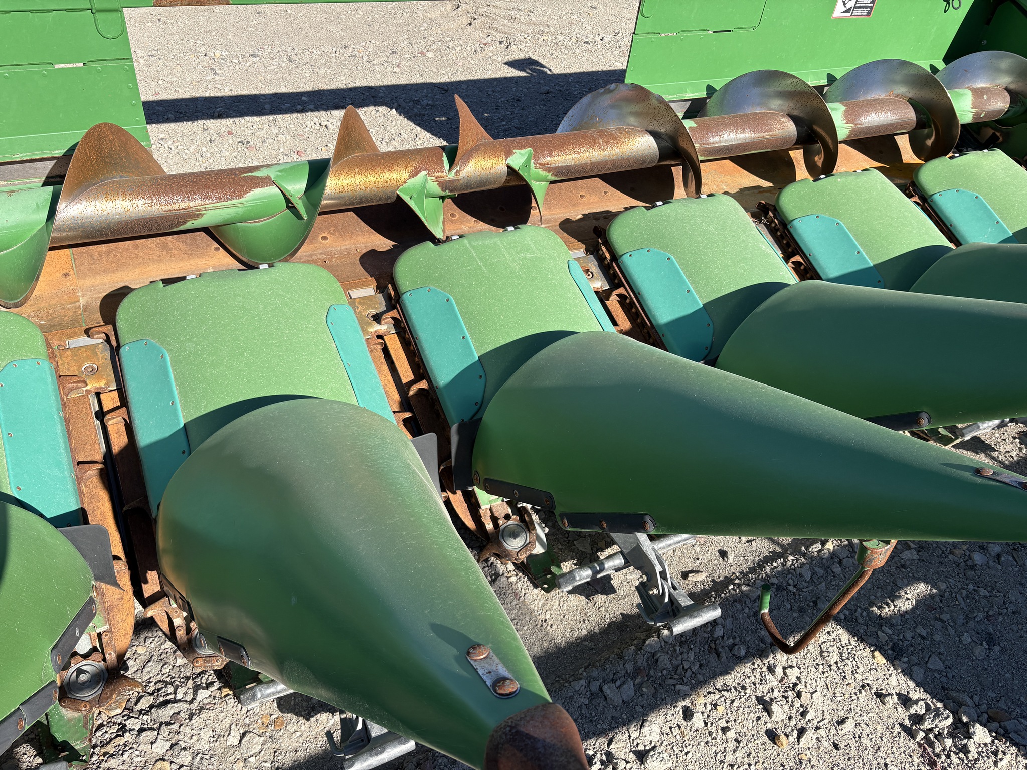 2009 John Deere 608C Image 2