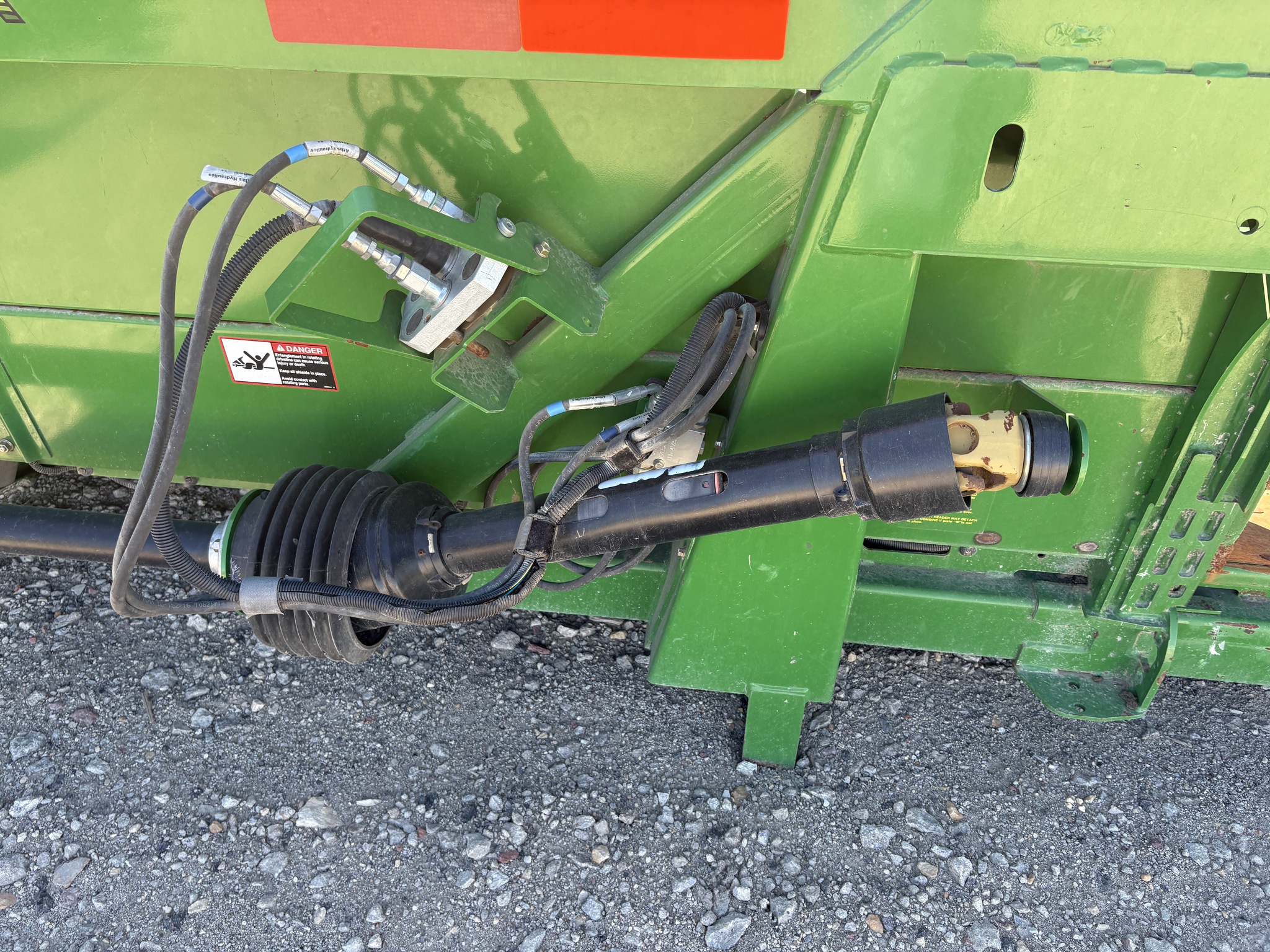 2009 John Deere 608C Image 4