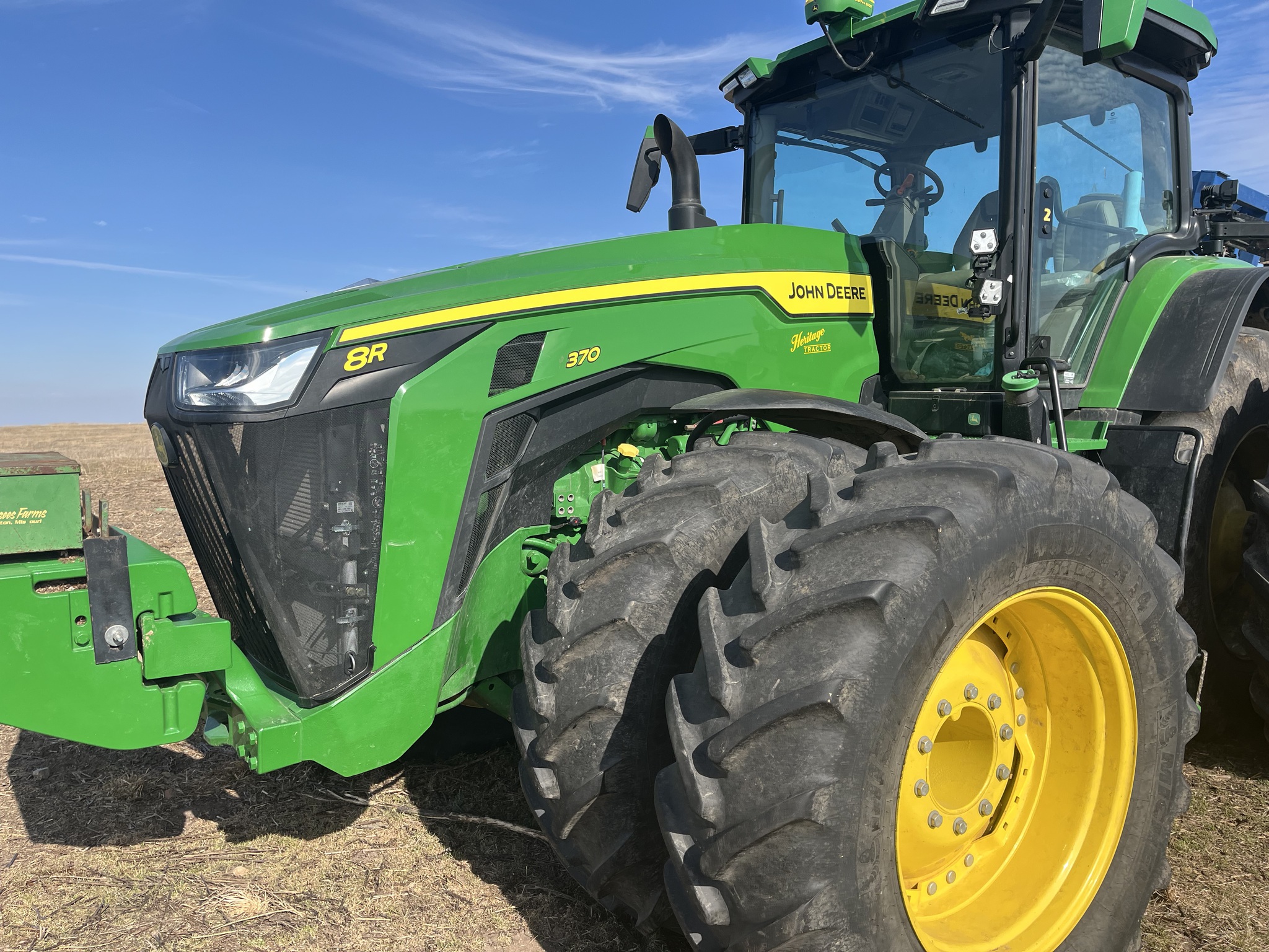  2024 John Deere 8R 370 at Heritage Tractor in Clinton, MO