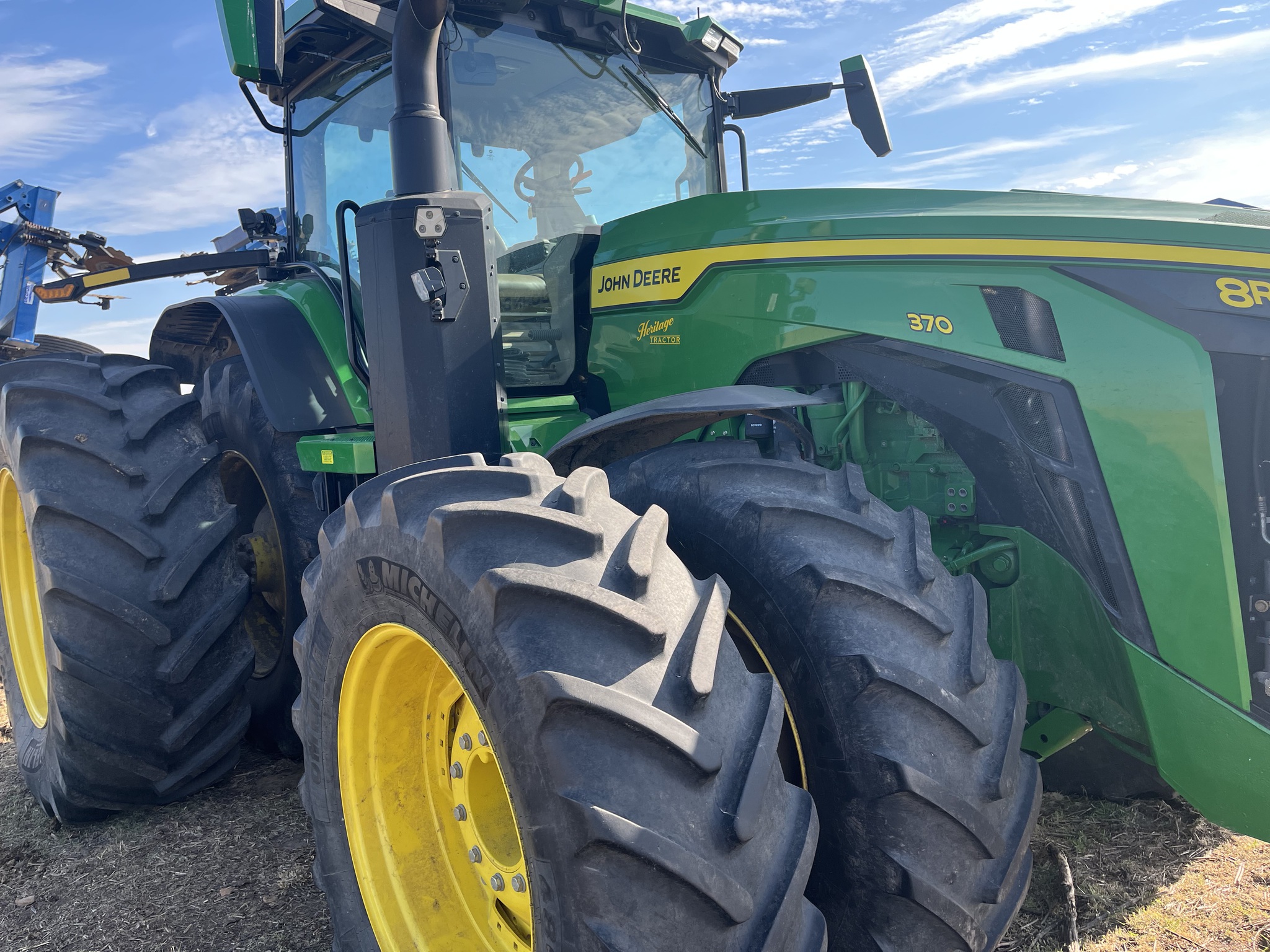  2024 John Deere 8R 370 at Heritage Tractor in Clinton, MO