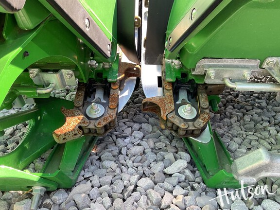 Photo of 2025 John Deere CR 8