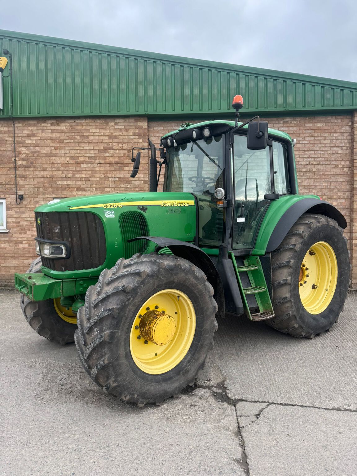 2004 John Deere 6920