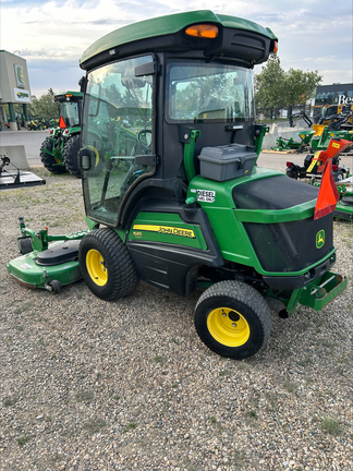 Used 2022 John Deere 1585 Commercial Front Mowers at Horizon Ag & Turf in Edmonton West, AB - Photo3