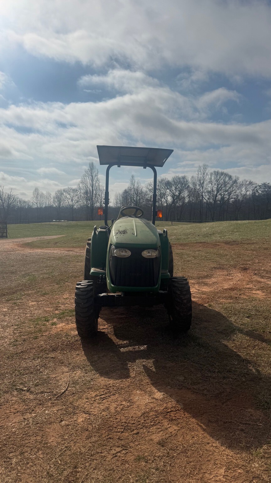 2005 John Deere 3520 Image 4