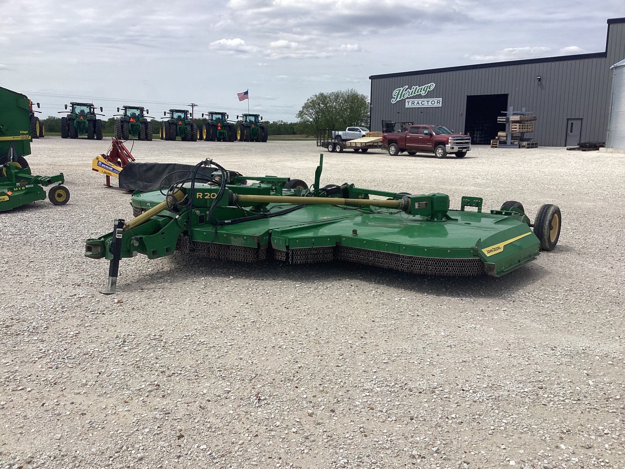  2020 John Deere R20 at Heritage Tractor in Rockport, IL