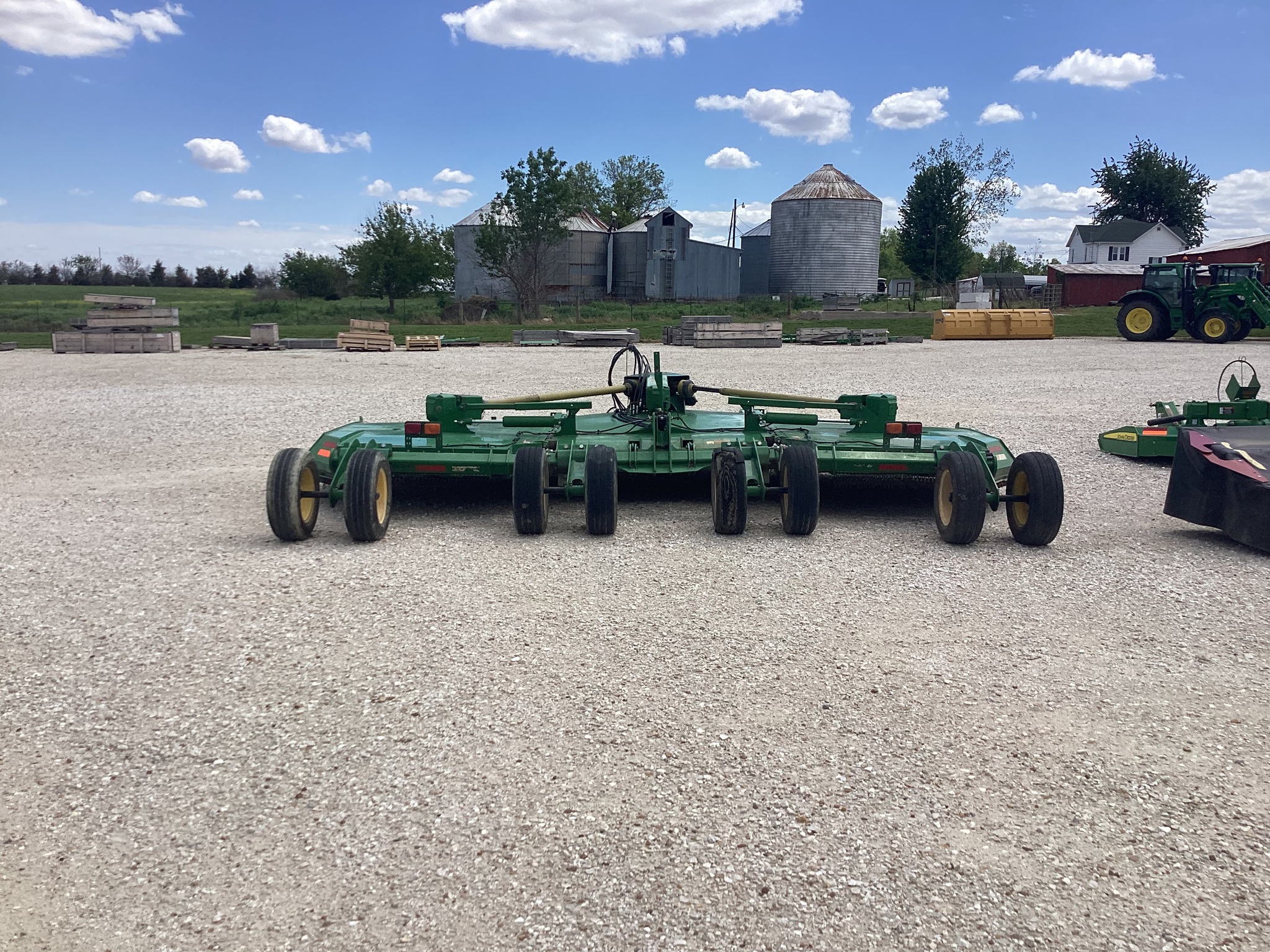  2020 John Deere R20 at Heritage Tractor in Rockport, IL
