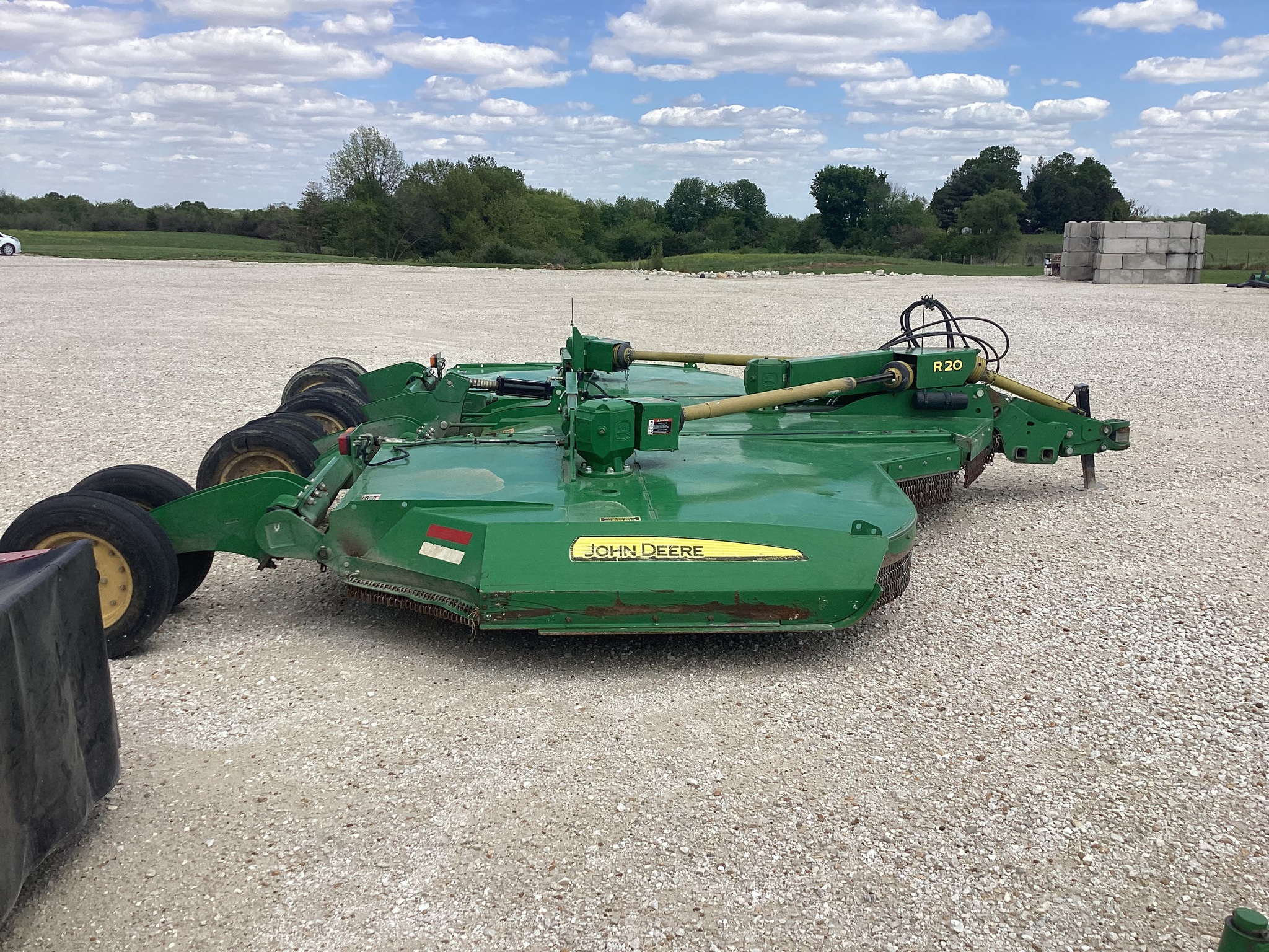  2020 John Deere R20 at Heritage Tractor in Rockport, IL