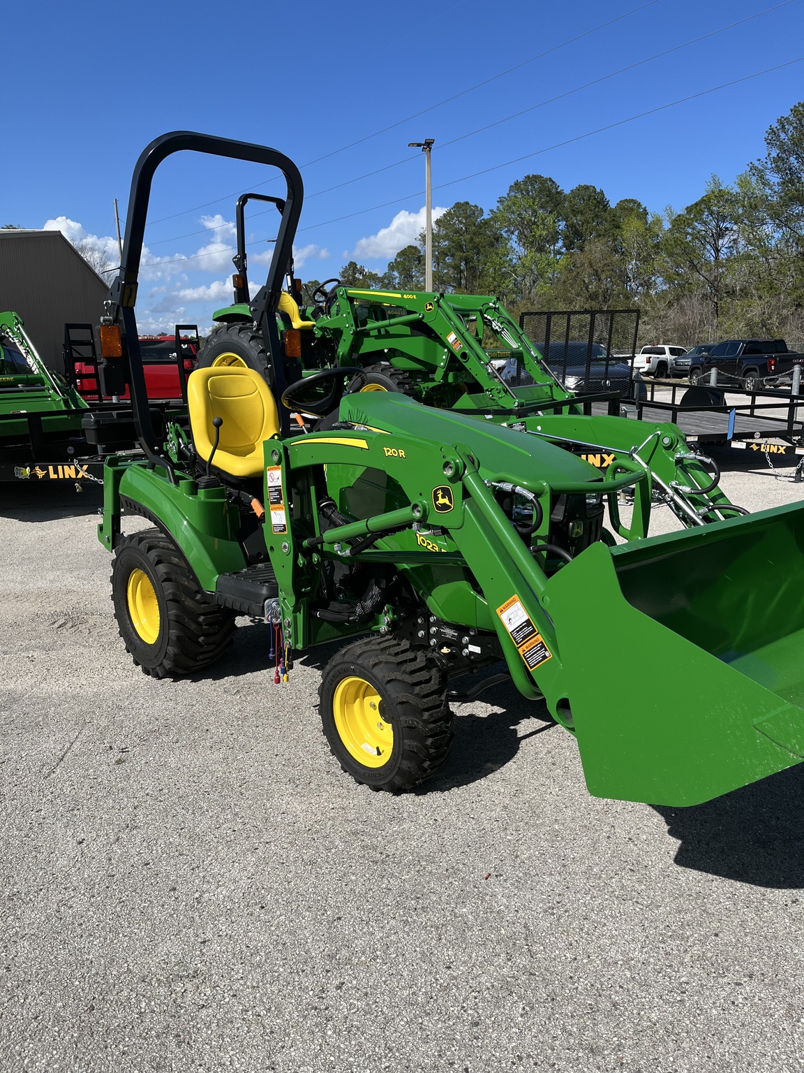 John Deere 1023E Image 2