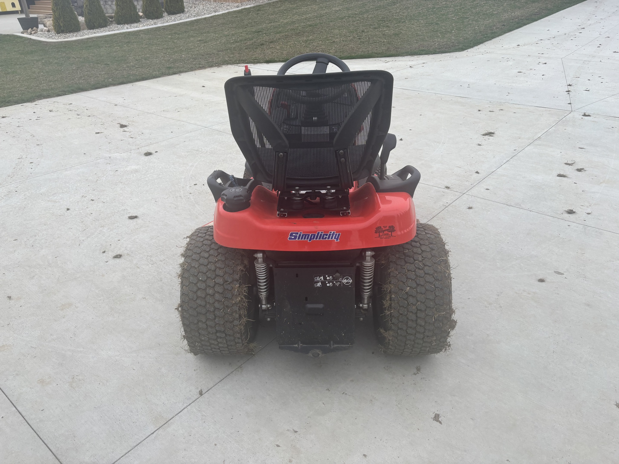 Used 2015 Simplicity Conquest 25 Lawn & Garden Tractors at Koenig Equipment in Tipp City, OH - PhotoXL5