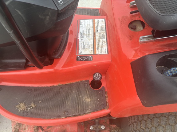 Used 2015 Simplicity Conquest 25 Lawn & Garden Tractors at Koenig Equipment in Tipp City, OH - Photo16