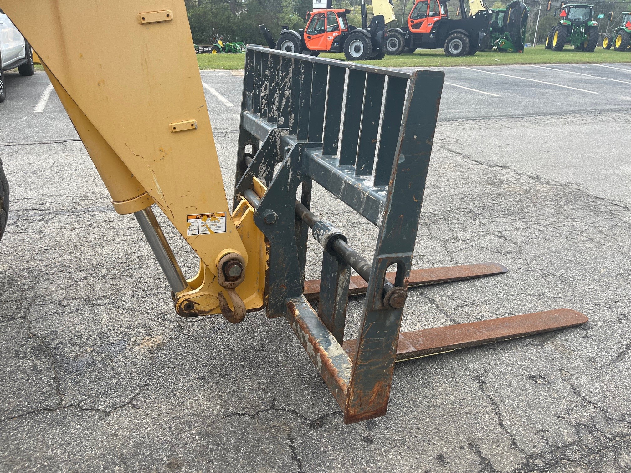 2016 Gehl DL9-44 Image 6