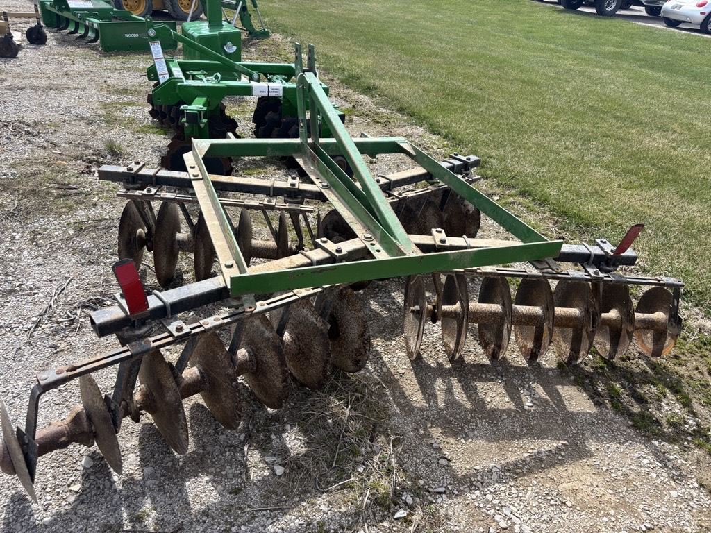 John Deere 620 Image 12