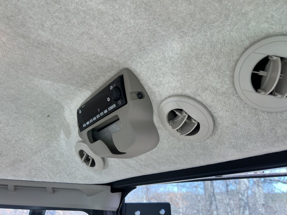 Photo of 2024 John Deere 4052R