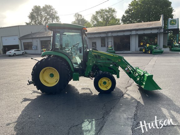 Photo of 2024 John Deere 4052R