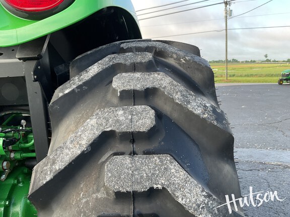 Photo of 2024 John Deere 4052R