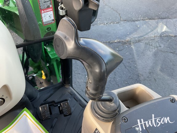 Photo of 2024 John Deere 4052R