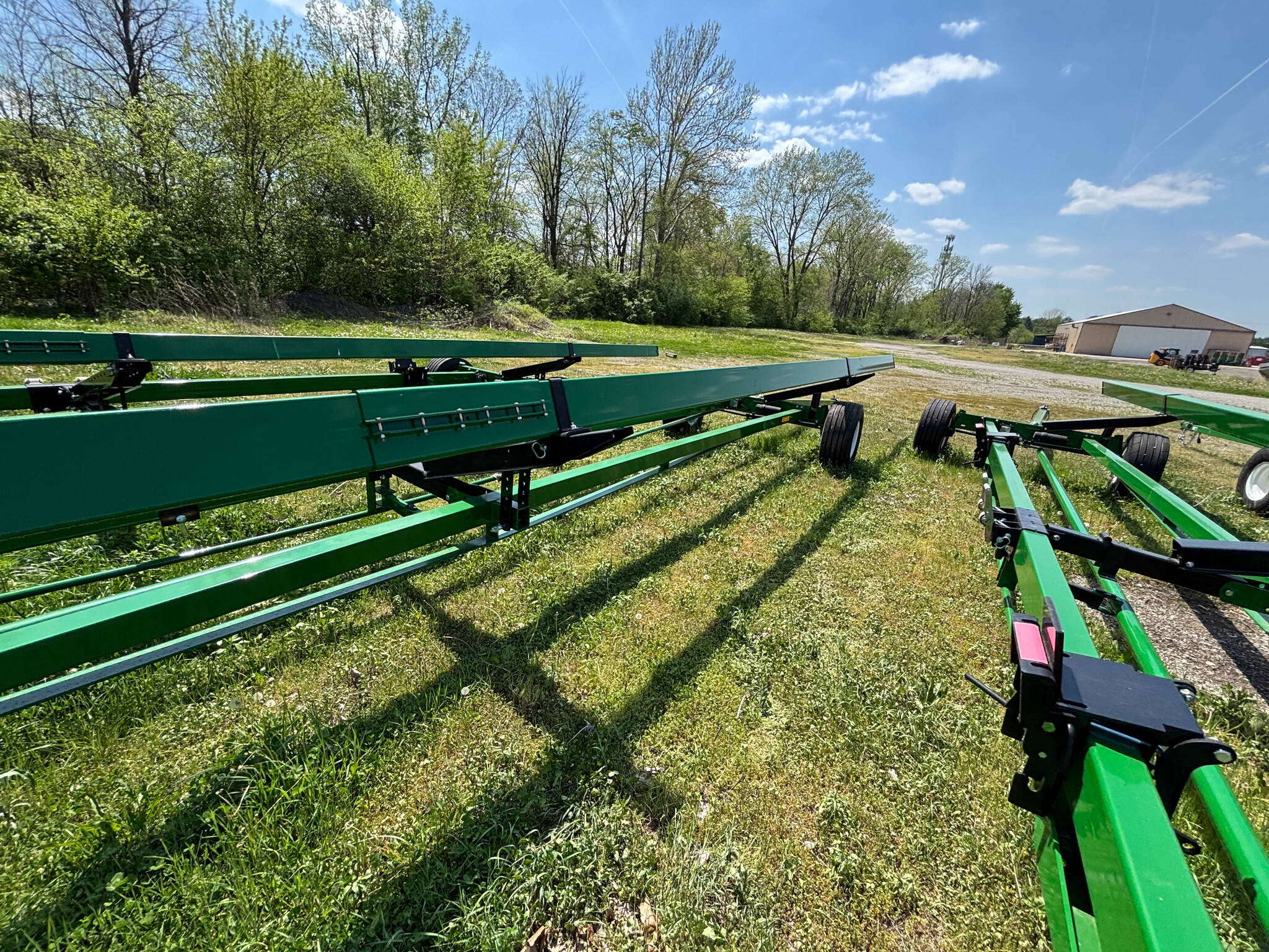 Used -- Unverferth AWS-48 Header carts at Koenig Equipment in Knightstown, IN - PhotoXL4