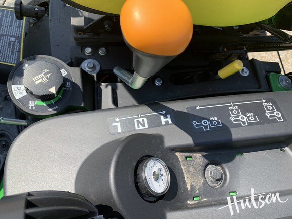 Photo of 2025 John Deere 1025R