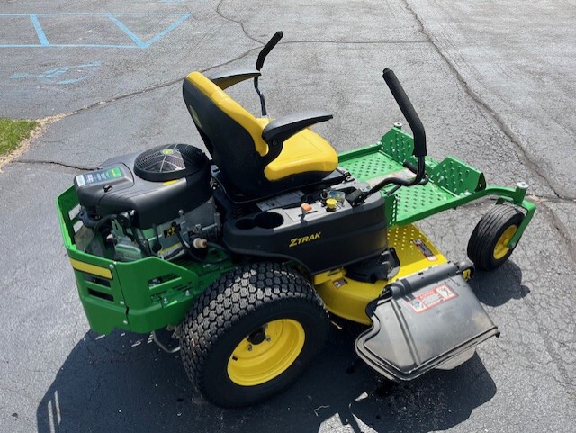 2022 John Deere Z355E Image 4