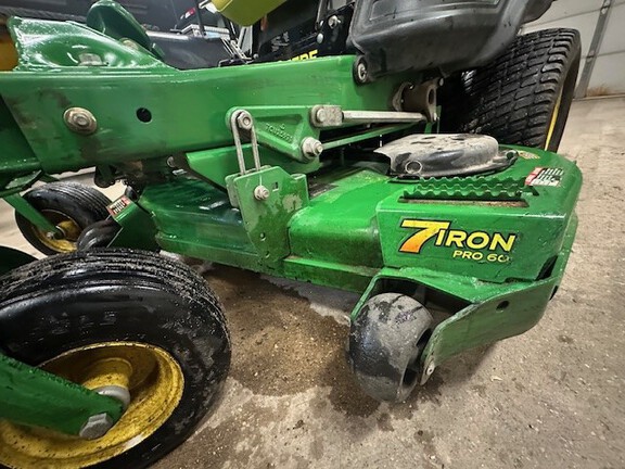 Photo of 2016 John Deere Z930R