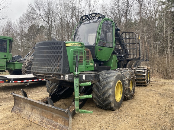 Photo of a 2011 John Deere 1110E