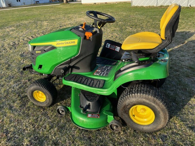 2024 John Deere S140 Image 1