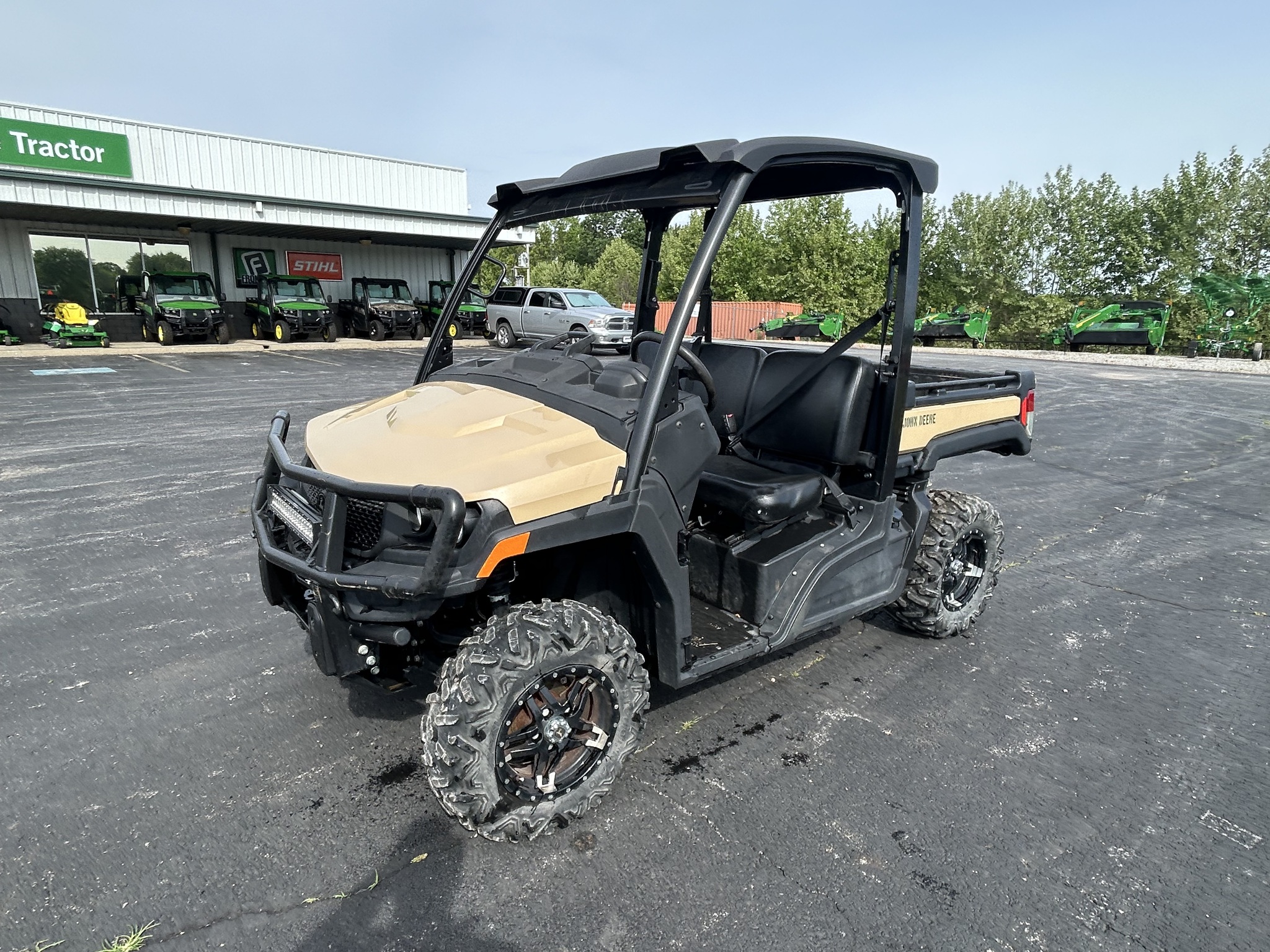  2023 John Deere XUV 835M at Heritage Tractor in Anderson, MO