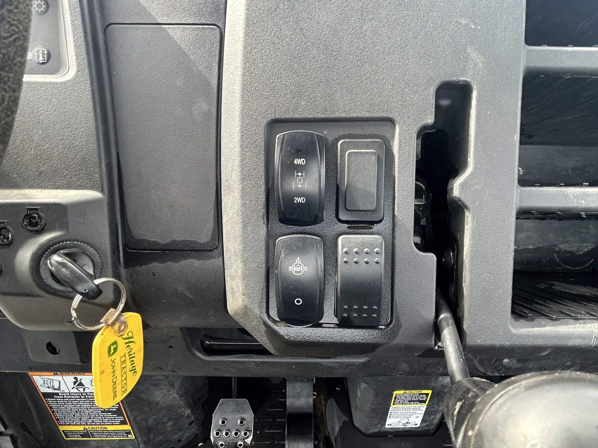  2023 John Deere XUV 835M at Heritage Tractor in Anderson, MO