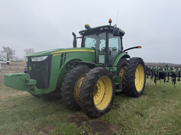 2012 John Deere 8260R - Photo2