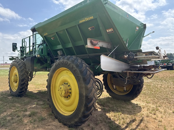 2023 John Deere 600R