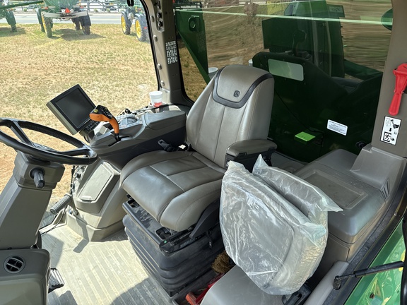 2023 John Deere 600R