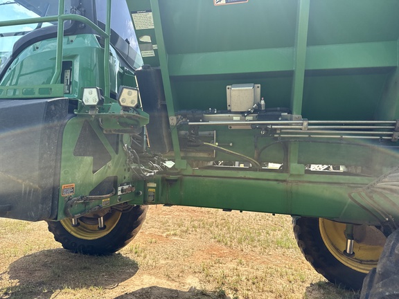 2023 John Deere 600R