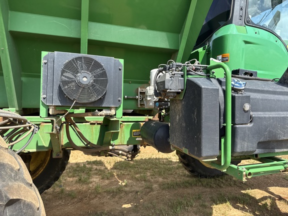 2023 John Deere 600R