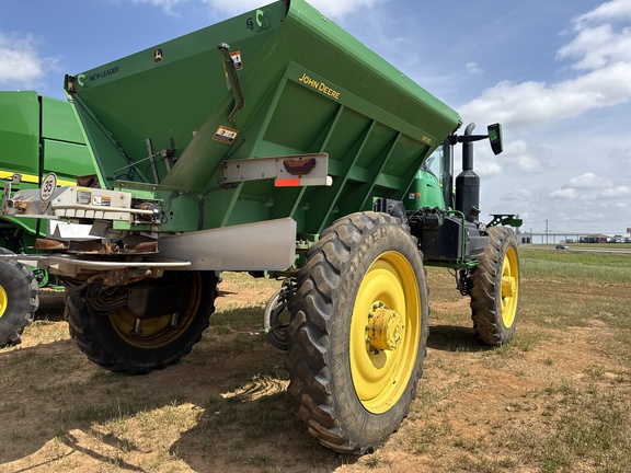 2023 John Deere 600R