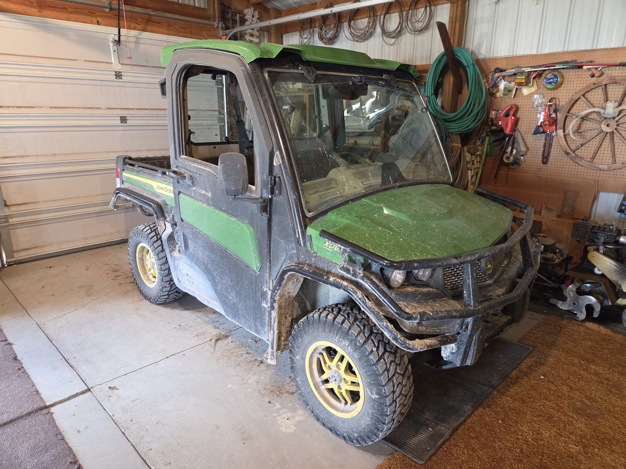 2023 John Deere XUV 835R Image 1